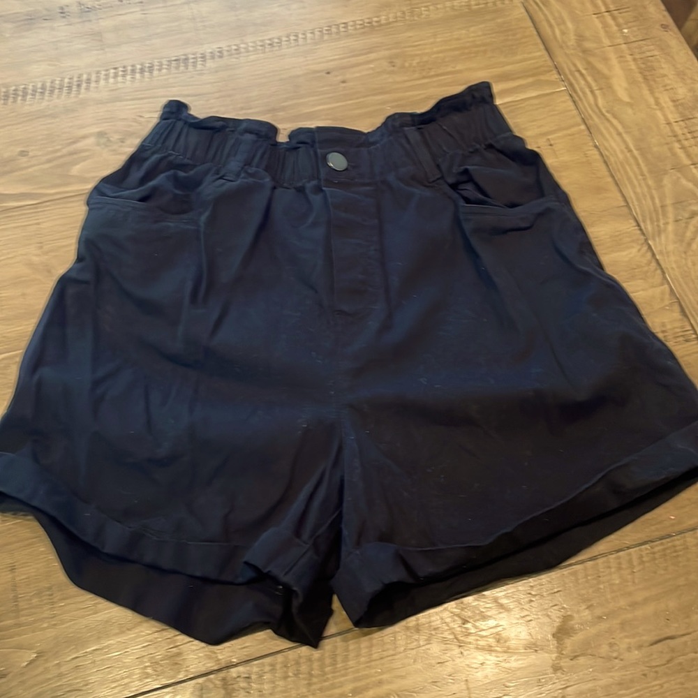 Womens HM high wasted shorts